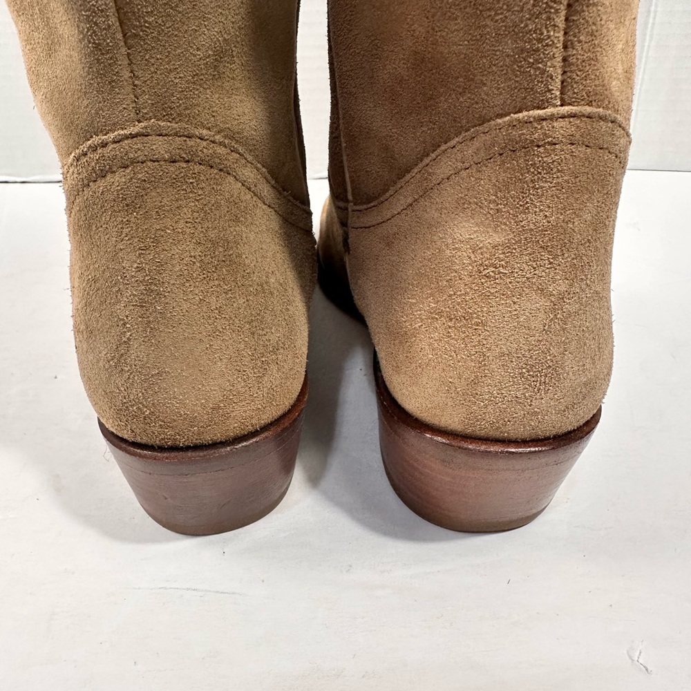 Frye Carson Pull On Beige Suede Boots Sz 7 - Picture 3 of 6